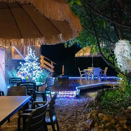 House - Sleeps 6 - Parking - Garden Brece (Mayenne)