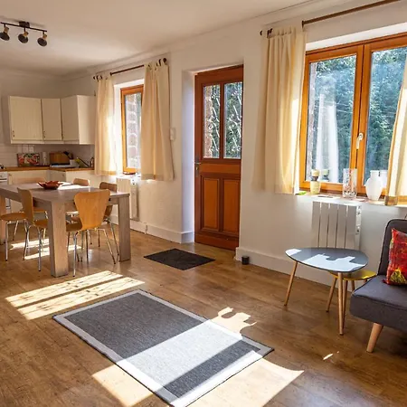 House - Sleeps 6 - Parking - Garden Apartmán Brece (Mayenne)