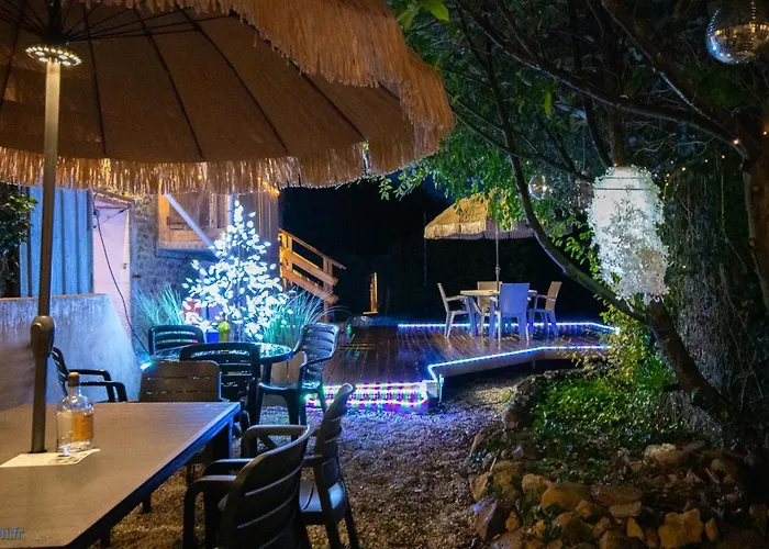 House - Sleeps 6 - Parking - Garden Brece (Mayenne)