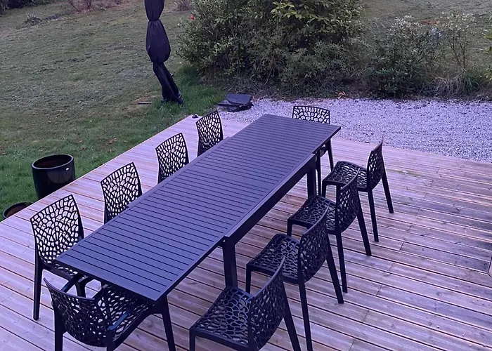 Lägenhet House - Sleeps 6 - Parking - Garden *